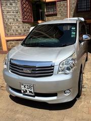 Toyota Noah 2.0 FWD (8 Seater) 2014 Silver for sale