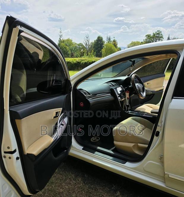 Toyota Premio 2016 White