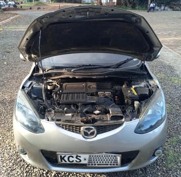 Mazda Demio 2012 Silver