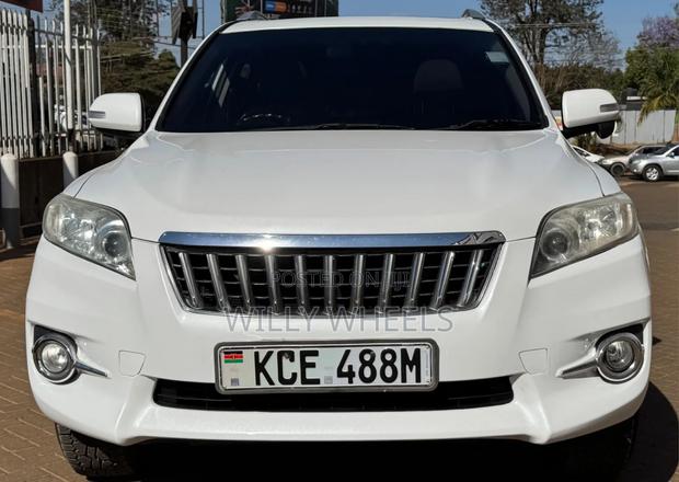 Toyota Vanguard 2008 White
