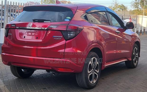 Honda Vezel 1.5 Hybrid 4WD 2019 Red