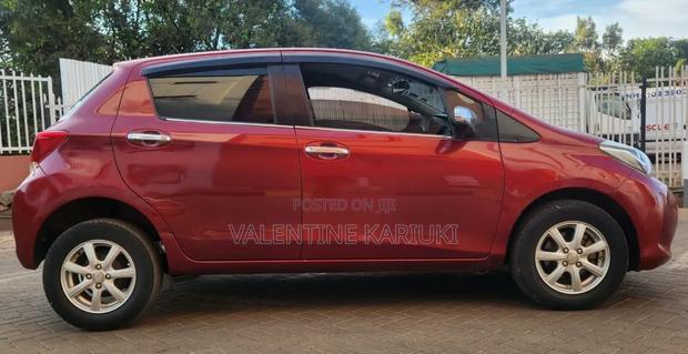 Toyota Vitz 1.3 FWD 5dr 2015 Red