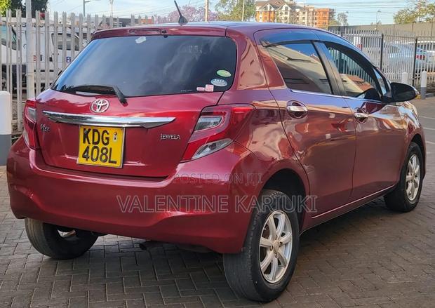 Toyota Vitz 1.3 FWD 5dr 2015 Red