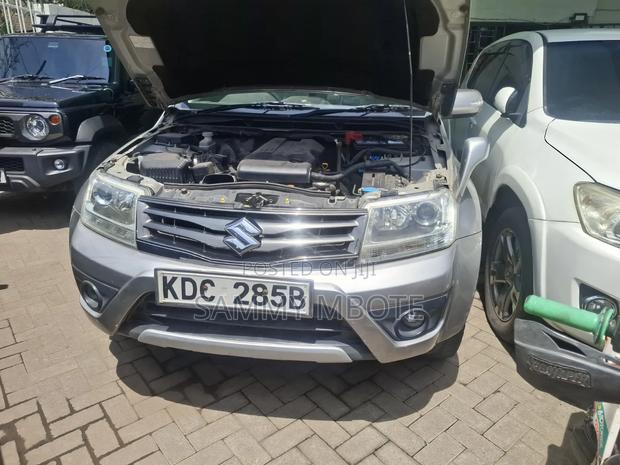 Suzuki Escudo SV Premium 2014 Gray