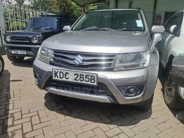 Suzuki Escudo SV Premium 2014 Gray