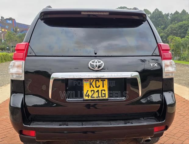 Toyota Land Cruiser Prado 2.7 i 2012 Black