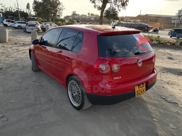 Volkswagen Golf 2009 Red