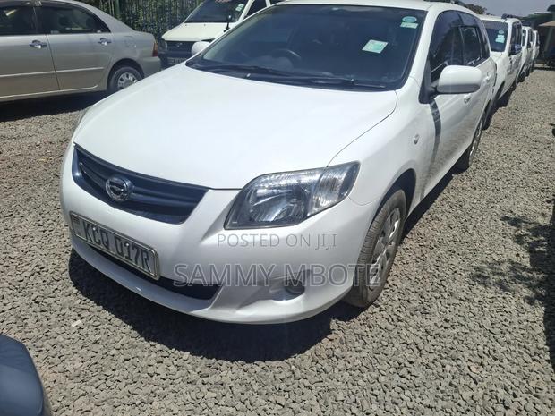 Toyota Corolla Fielder 1.5 Petrol FWD 2011 Pearl