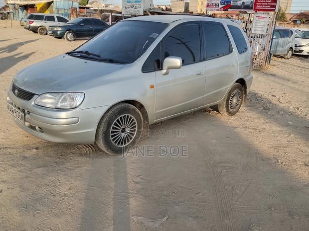Toyota Corolla Spacio 1999 Gray