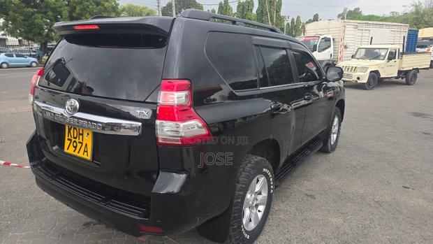Toyota Land Cruiser Prado 2015 Black