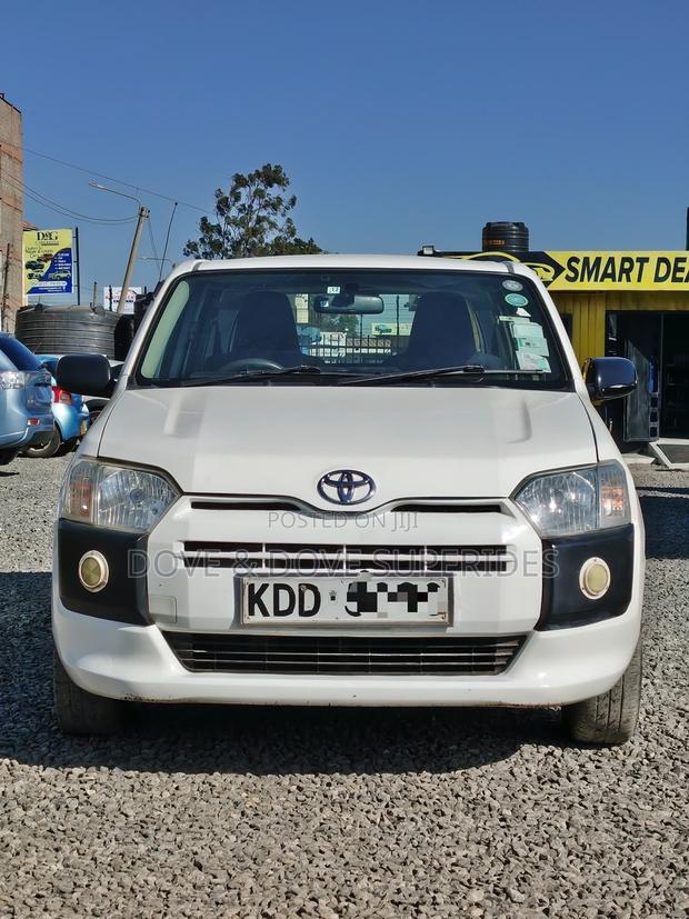 Toyota Probox 2014 White
