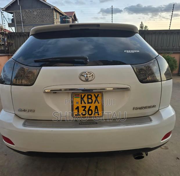 Toyota Harrier 2.4 2006 White