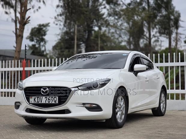 Mazda Axela 2018 Pearl