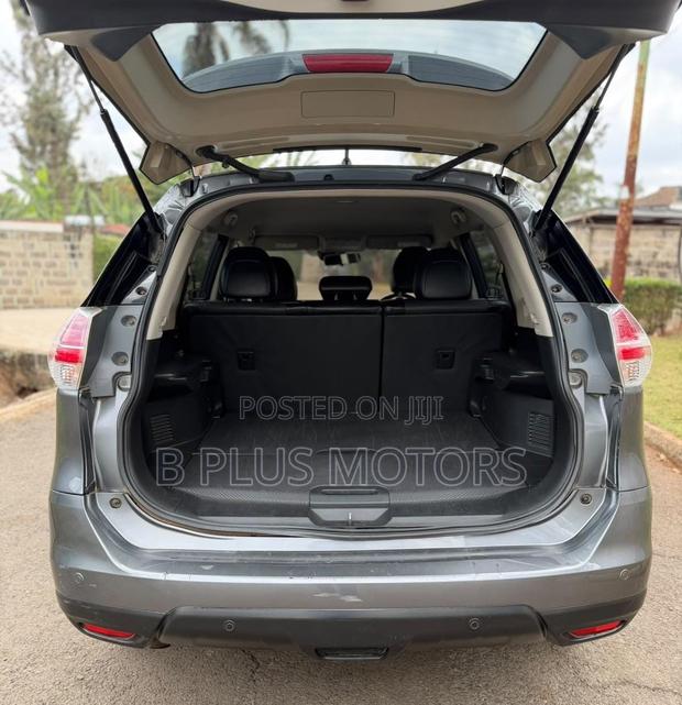 Nissan X-Trail 2015 Gray