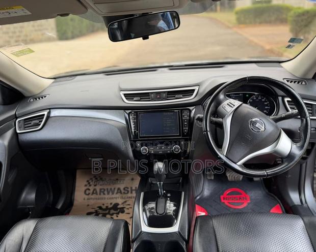 Nissan X-Trail 2015 Gray