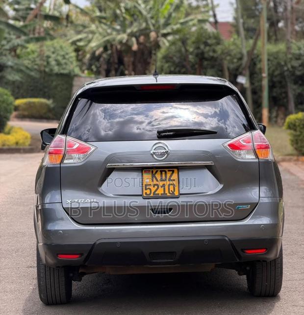 Nissan X-Trail 2015 Gray