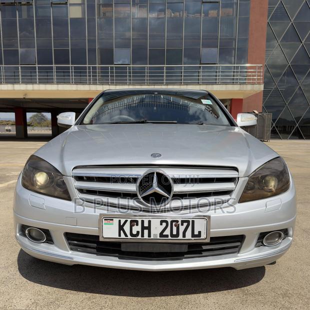 Mercedes-Benz C200 2009 Silver