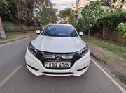 Honda Vezel 2017 White for sale