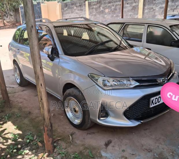 Toyota Corolla Fielder 2014 Silver