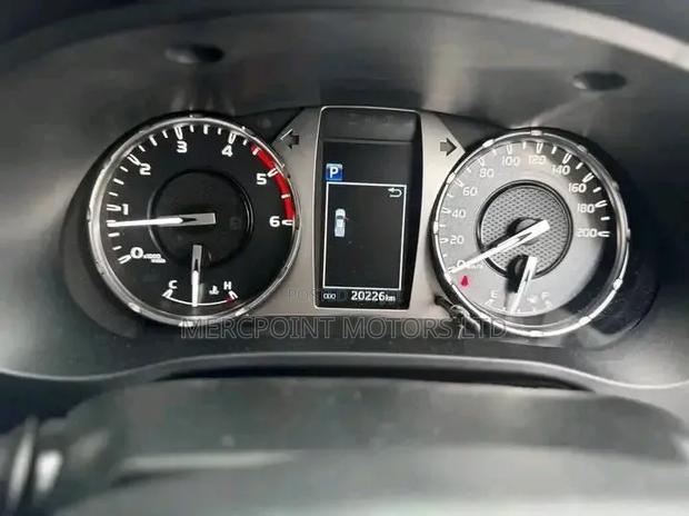 Toyota Hilux 2020 Pearl