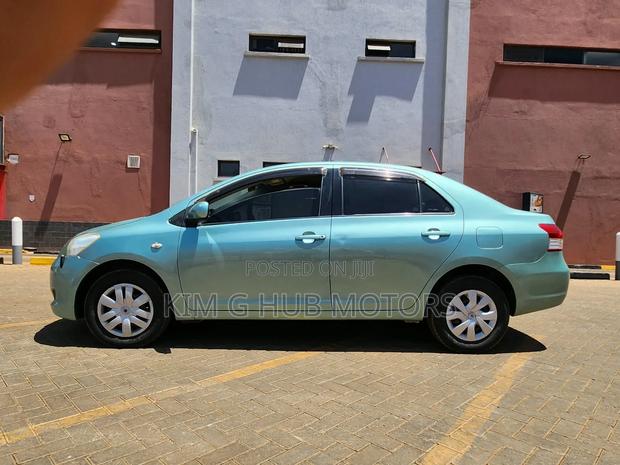 Toyota Belta 2008 Silver