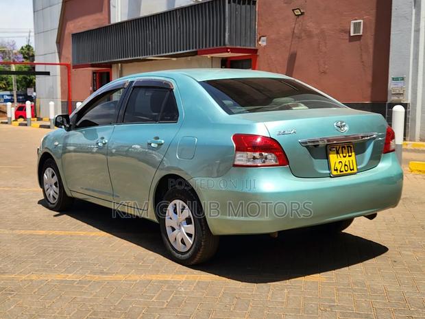 Toyota Belta 2008 Silver