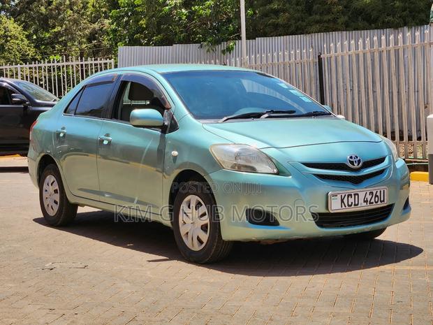 Toyota Belta 2008 Silver