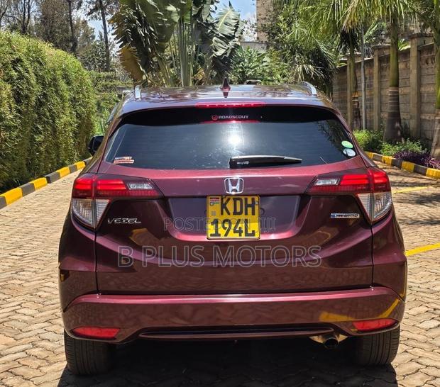 Honda Vezel 2015 Maroon
