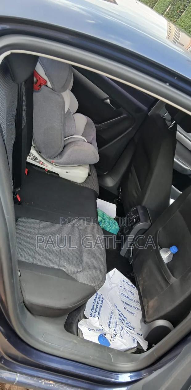 Volkswagen Passat 2013 Blue