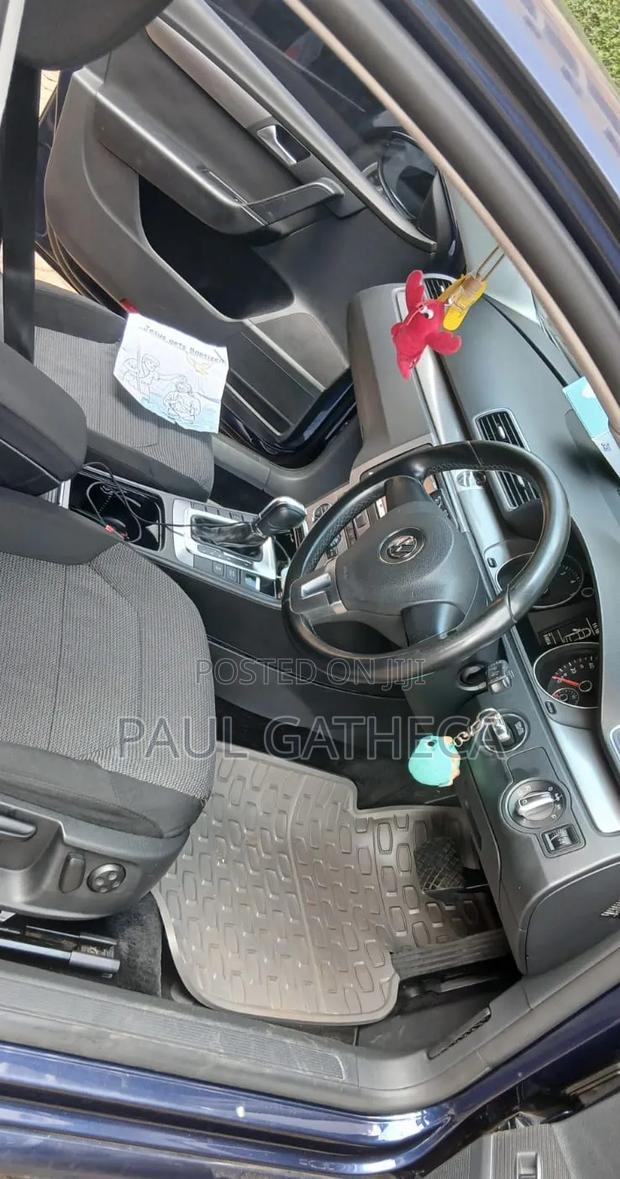 Volkswagen Passat 2013 Blue