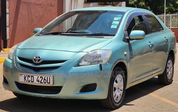 Toyota Belta 2008 Green