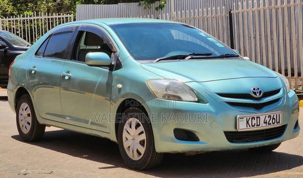 Toyota Belta 2008 Green