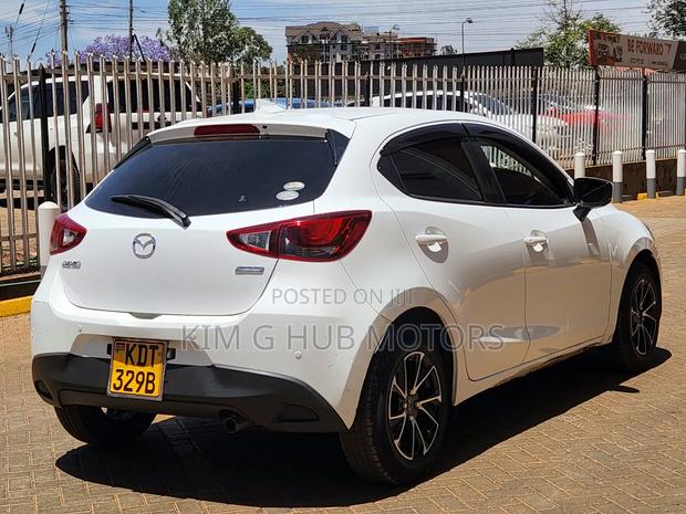Mazda Demio 2018 White