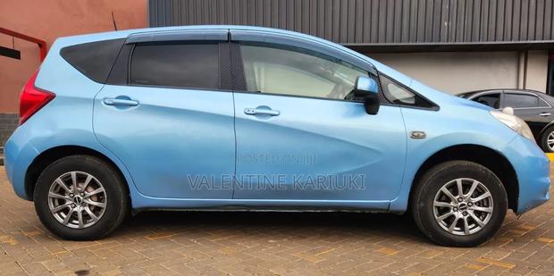 Nissan Note 2011 Blue