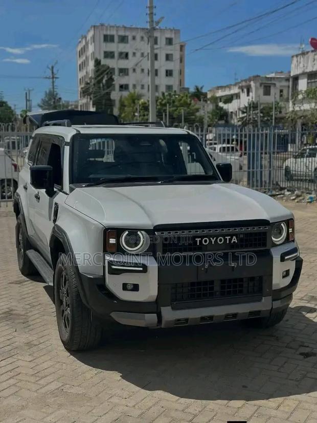 Toyota Land Cruiser Prado 2.4 Petrol 2024 White