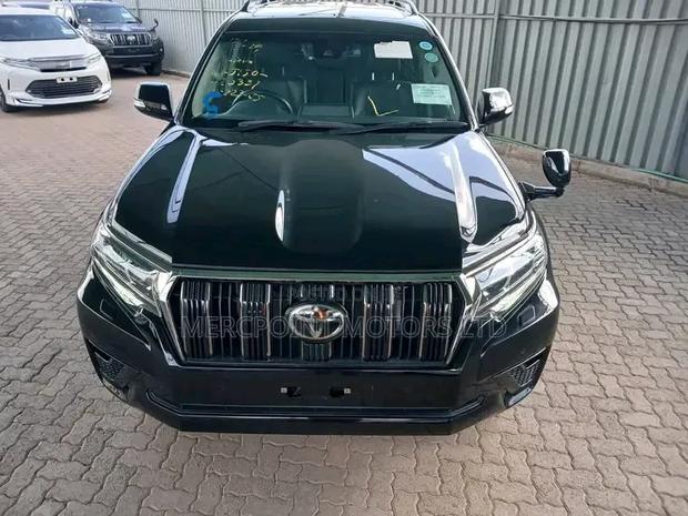 Toyota Land Cruiser Prado 2.7 2020 Matt Black