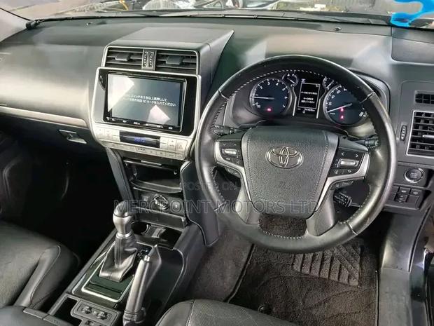 Toyota Land Cruiser Prado 2.7 2020 Matt Black