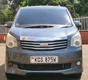 Toyota Noah 2.0 143hp FWD (8 Seater) 2012 Gray for sale