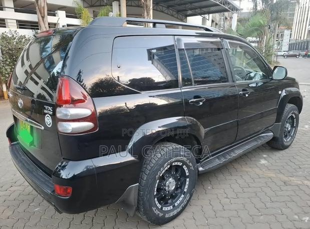 Toyota Land Cruiser Prado 2006 Black