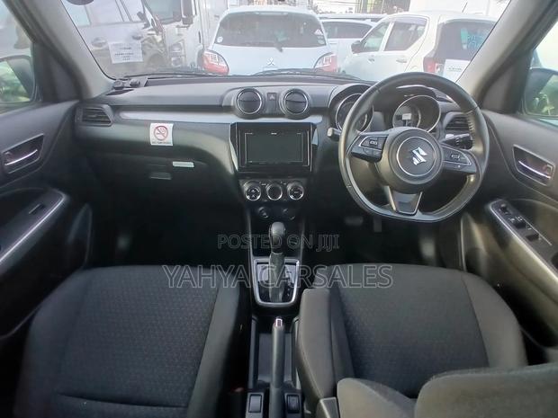 Suzuki Swift 2020 Silver