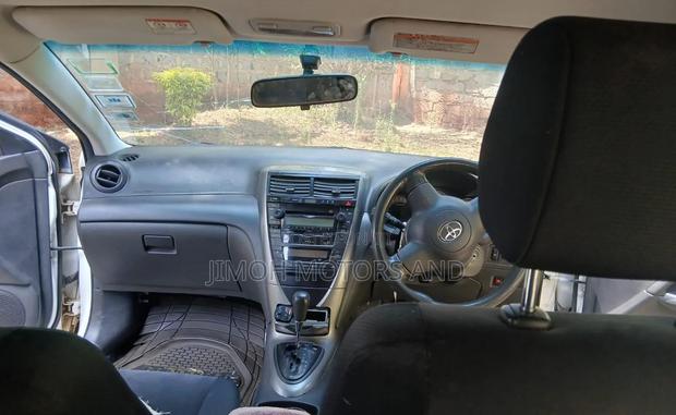 Toyota Caldina 2004 White
