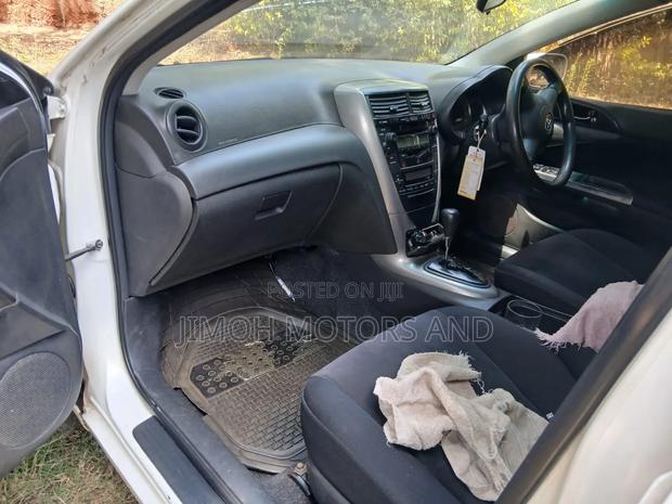 Toyota Caldina 2004 White
