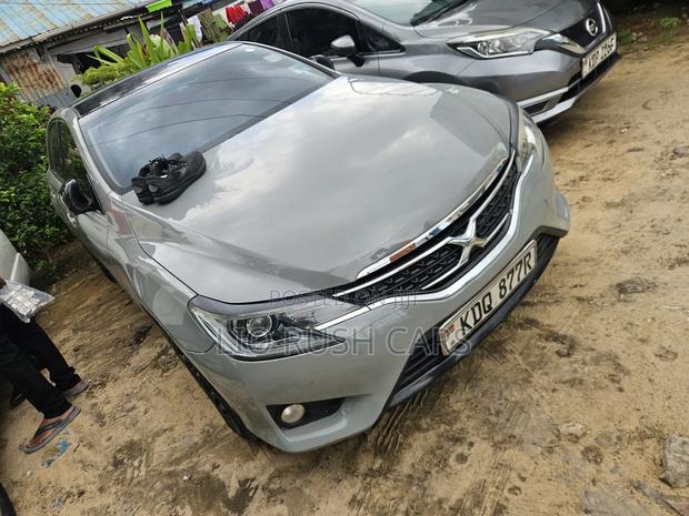 Toyota Mark X 2017