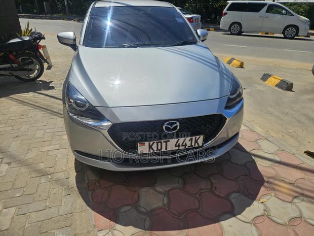 Mazda 2 2018 Silver