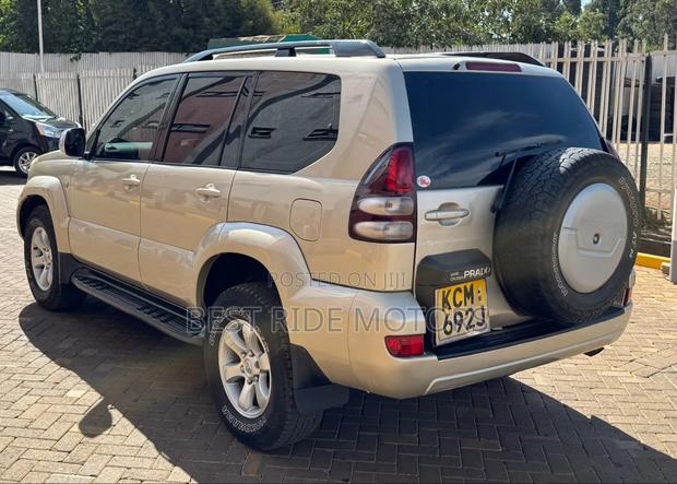 Toyota Land Cruiser Prado 3.0 D-4D 5dr 2008 Gold