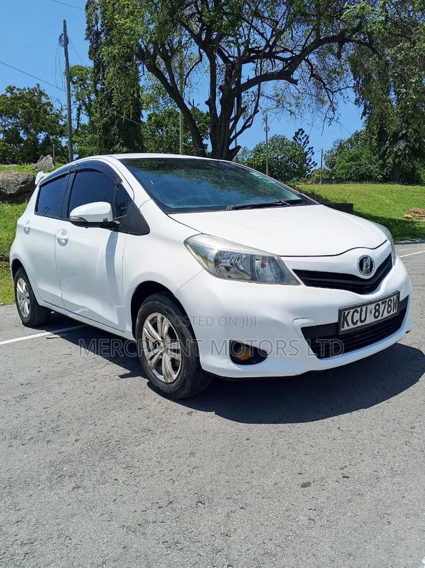 Toyota Vitz 2012 Pearl