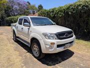 Toyota Hilux 2.5 D-4D 4X4 SRX 2009 White for sale