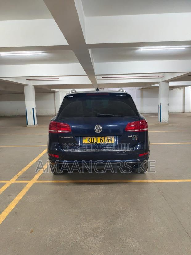 Volkswagen Touareg 2015 Blue
