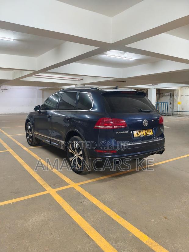 Volkswagen Touareg 2015 Blue