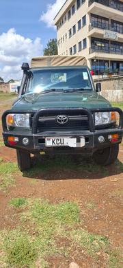 Toyota Land Cruiser 2013 Green for sale